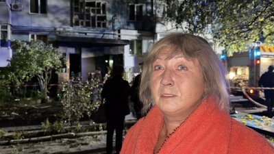 Війська РФ вдарили по Дніпру: пошкоджена багатоповерхівка Війська РФ вдарили по Дніпру: пошкоджена багатоповерхівка