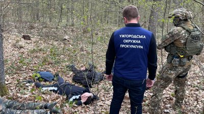 Перевозили через кордон чоловіків за 4,5 тисячі доларів: на Закарпатті взяли під варту трьох підозрюваних