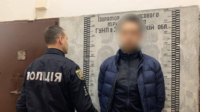 На Закарпатті затримали підозрюваного у продажі довідок про непридатність до військової служби