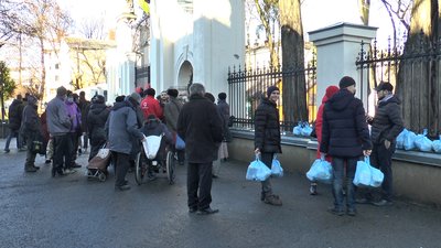 В Івано-Франківську організували різдвяний обід для нужденних