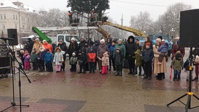 Театральний майдан Тернопіль Театральний майдан Тернопіль