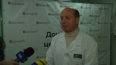 У Житомирі донори здавали кров для онкогематологічного відділення дитячої лікарні У Житомирі донори здавали кров для онкогематологічного відділення дитячої лікарні