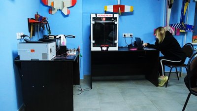 Моделюють та виготовляють: як у Вінниці працює безкоштовна майстерня з 3D-друку