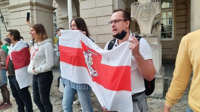 У центрі Львова білоруси влаштували акцію на підтримку політв'язнів У центрі Львова білоруси влаштували акцію на підтримку політв'язнів
