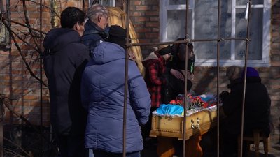 Бійця Максима Хітайлова поховали у селі Вирішальне Лохвицького району Бійця Максима Хітайлова поховали у селі Вирішальне Лохвицького району