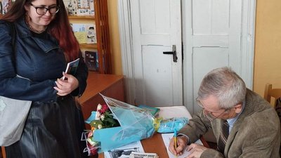 Переселенець з Луганщини видав на Волині збірку гуморесок Переселенець з Луганщини видав на Волині збірку гуморесок
