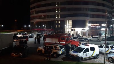 У Франківську підірвали автомобіль