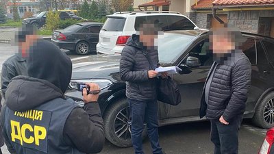 У Львові затримали учасників групи, яка підробляла документи та продавала приміщення