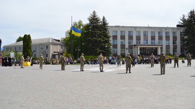 На Тернопільщині попрощалися із загиблим військовослужбовцем Віктором Стасюком На Тернопільщині попрощалися із загиблим військовослужбовцем Віктором Стасюком