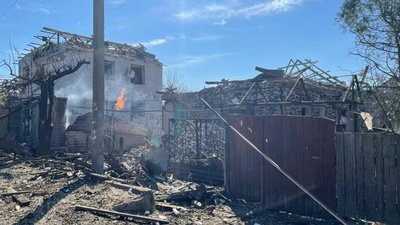 Внаслідок ракетного удару в Запоріжжі пошкоджені житлові будинки. Є травмовані, одна з них — дитина