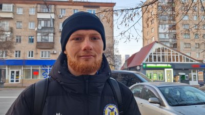 В центрі Чернігова сталася ДТП: водій у важкому стані в лікарні В центрі Чернігова сталася ДТП: водій у важкому стані в лікарні