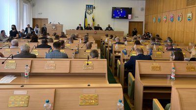 Рівнеоблрада затвердила керівників шести комунальних підприємств. Хто і що очолив
