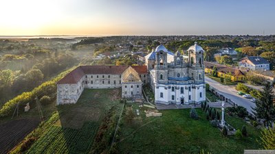 Вперше за 30 років. На Прикарпатті у костелі XVIII століття відкрили виставку артефактів