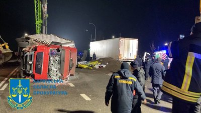 ДТП з вантажівкою та трьома загиблими у таксі: справу передали до суду Харкова ДТП з вантажівкою та трьома загиблими у таксі: справу передали до суду Харкова