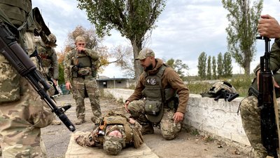 "У нас немає іншого виходу. Це наша земля". Історія бійця тероборони з Миколаєва "У нас немає іншого виходу. Це наша земля". Історія бійця тероборони з Миколаєва
