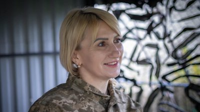 Сестри пішли на службу в ЗСУ Сестри пішли на службу в ЗСУ
