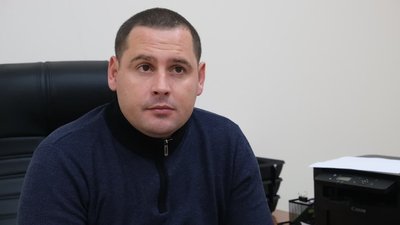 "Заливає 16 років": в Одесі через негоду затопило вулицю "Заливає 16 років": в Одесі через негоду затопило вулицю