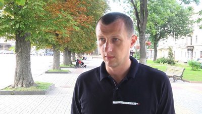 Заступник начальника Хмельницької ОВА Сергій Ткачук, який курує будівництво в регіоні. Фото: Суспільне Хмельницький. Заступник начальника Хмельницької ОВА Сергій Ткачук, який курує будівництво в регіоні. Фото: Суспільне Хмельницький.