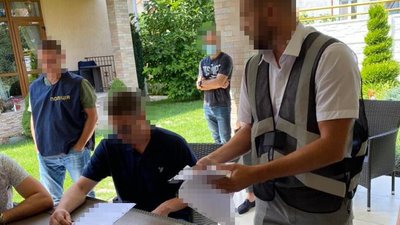 Мільйон доларів за перемогу в конкурсі. В Одесі затримали посадовця Міноборони