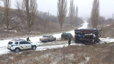 На Полтавщині перевернувся трактор На Полтавщині перевернувся трактор