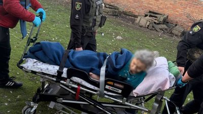 З Кирилівки евакуювали бабусю