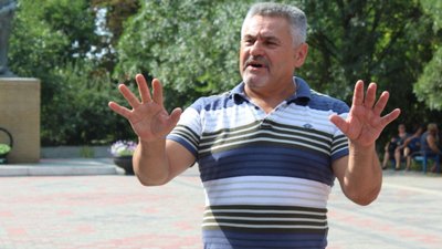 Жителі Новотроїцького на Херсонщині вийшли на акцію протесту — вимагали не підвищувати тарифи Жителі Новотроїцького на Херсонщині вийшли на акцію протесту — вимагали не підвищувати тарифи