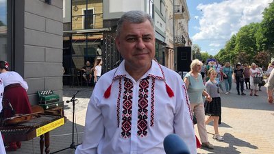 Артисти Тернопільської філармонії організовують концерти просто неба Артисти Тернопільської філармонії організовують концерти просто неба