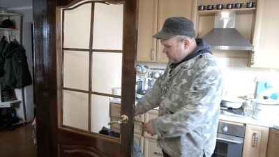 Як вціліла після ракетного удару сім'я зі Сміли оговтується після трагедії Як вціліла після ракетного удару сім'я зі Сміли оговтується після трагедії