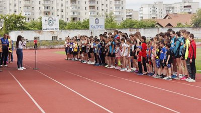 На Франківщині спортсмени зібрали 10 тис. грн для ЗСУ на благодійних легкоатлетичних стартах На Франківщині спортсмени зібрали 10 тис. грн для ЗСУ на благодійних легкоатлетичних стартах