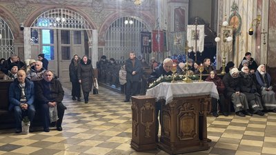 В Ужгородському греко-католицькому катедральному соборі та Свято-Троїцькому храмі святкують Водохреще В Ужгородському греко-католицькому катедральному соборі та Свято-Троїцькому храмі святкують Водохреще