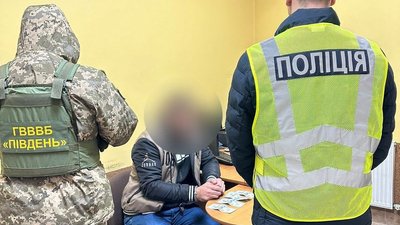 Пропонував 400 доларів за в'їзд в Україну: іноземець намагався підкупити вінницьких прикордонників