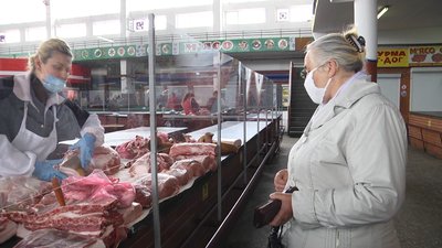 На продуктовому ринку у Житомирі після карантину відкрили м’ясний павільйон На продуктовому ринку у Житомирі після карантину відкрили м’ясний павільйон