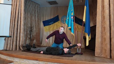 Як допомогти при кровотечі, опіках та зупинці серця: тренінг у Волинському медінституті