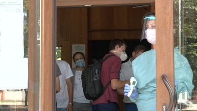 Черкаські абітурієнти склали ЗНО з хімії Черкаські абітурієнти склали ЗНО з хімії