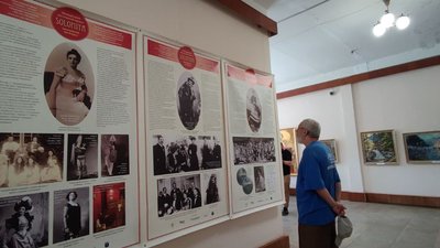 У Тернополі відкрили виставку картин до 150-річчя Соломії Крушельницької У Тернополі відкрили виставку картин до 150-річчя Соломії Крушельницької