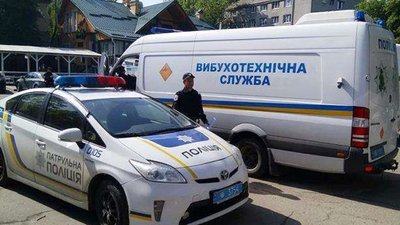 Втретє за тиждень: в Одесі "замінували" 10 шкіл