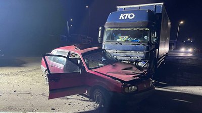 Двоє людей поранено в аварії на Миколаївщині