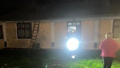 В Івано-Франківську під час пожежі в будинку надзвичайники врятували двох людей
