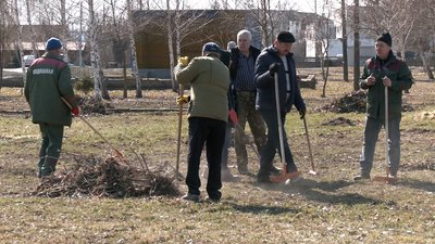 Толока в гідропарку на Рівненщині згуртувала місцевих і переселенців Толока в гідропарку на Рівненщині згуртувала місцевих і переселенців