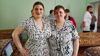 На Кіровоградщину евакуювали мешканок психоневрологічного інтернату зі Слов’янська На Кіровоградщину евакуювали мешканок психоневрологічного інтернату зі Слов’янська