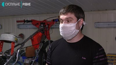 "Здоровенькі були": як карантинить спідвеїст Марко Левішин "Здоровенькі були": як карантинить спідвеїст Марко Левішин