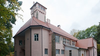 Маєток вірменського землевласника, мисливський будинок та центр культурного життя. Історії палаців Буковини Маєток вірменського землевласника, мисливський будинок та центр культурного життя. Історії палаців Буковини