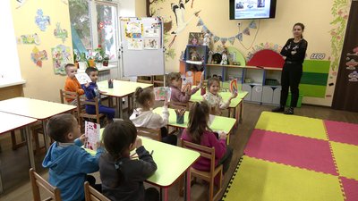 У Рівному дошкільнята зібрали майже 73 тисячі гривень на підтримку онкохворих дітей У Рівному дошкільнята зібрали майже 73 тисячі гривень на підтримку онкохворих дітей