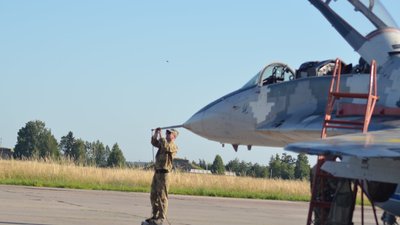 Над волинським небом відбулась льотна зміна пілотів тактичної авіації Над волинським небом відбулась льотна зміна пілотів тактичної авіації