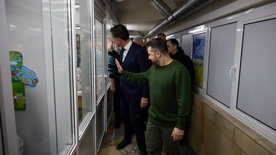 Зеленський показав прем'єр-міністру Нідерландів метрошколу у Харкові, 1 березня 2024 року Зеленський показав прем'єр-міністру Нідерландів метрошколу у Харкові, 1 березня 2024 року