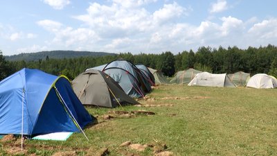 Дисципліна і навчання. Як діти проходять вишкіл у "Карпатському легіоні" Дисципліна і навчання. Як діти проходять вишкіл у "Карпатському легіоні"