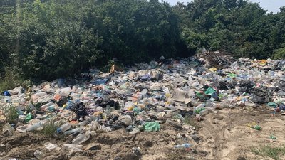 Несанкціоноване сміттєзвалище на околицях Куражина, Хмельниччина, серпень 2025 року