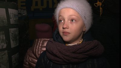 У вікнах Харківської ОДА запалили свічки в пам'ять про жертв голодоморів У вікнах Харківської ОДА запалили свічки в пам'ять про жертв голодоморів
