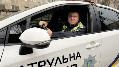 Операція "Маячок" у Миколаєві: як водії реагують на проблискові маячки Операція "Маячок" у Миколаєві: як водії реагують на проблискові маячки