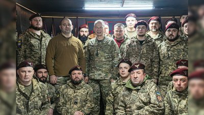 Олександр Сирський відвідав 95-ту десантно-штурмову бригаду та вручив нагороди